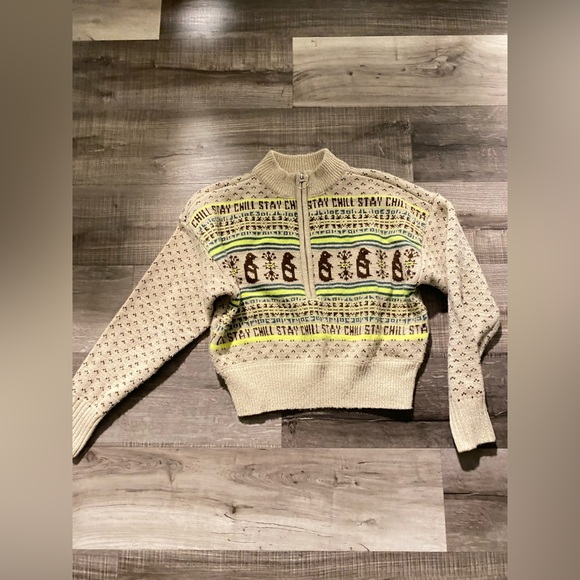 Like New-UO Cream Jesse Half- Zip Penguin Pullover Cropped Women Sweater… - Picture 2 of 6